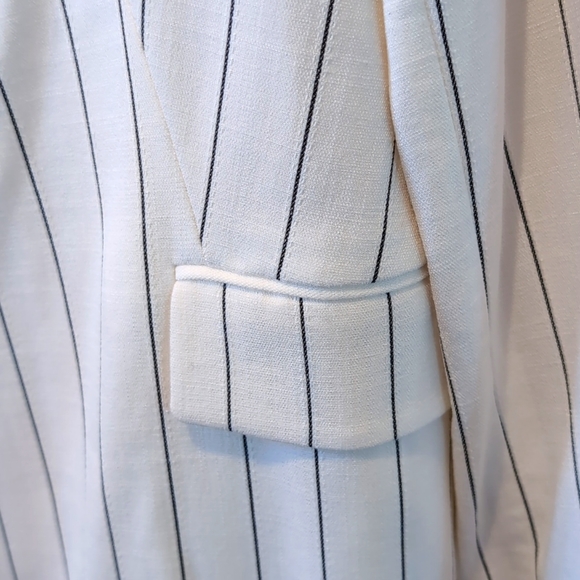 Tommy Hilfiger pinstripe pants suit - Picture 11 of 11